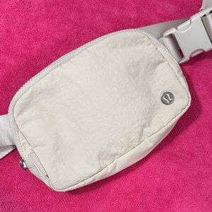 lululemon athletica Cream/Ivory Belt Bag